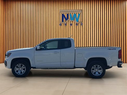 Used 2021 Chevrolet Colorado LT AWD/4WD image 35