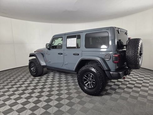 Used 2026 Jeep Wrangler Unlimited Rubicon AWD/4WD image 6