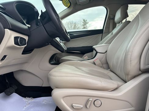 Used 2019 Lincoln MKC Premiere image 19