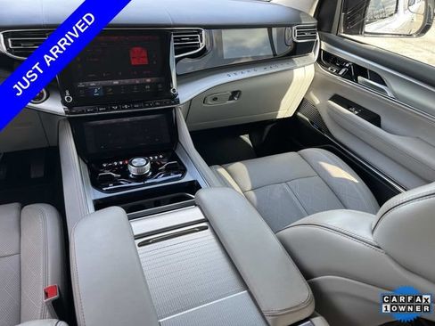 Certified 2023 Jeep Grand Wagoneer Series II AWD/4WD image 14