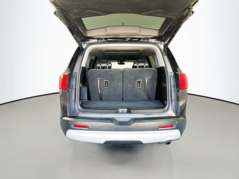 Used 2019 GMC Acadia SLT FWD image 29