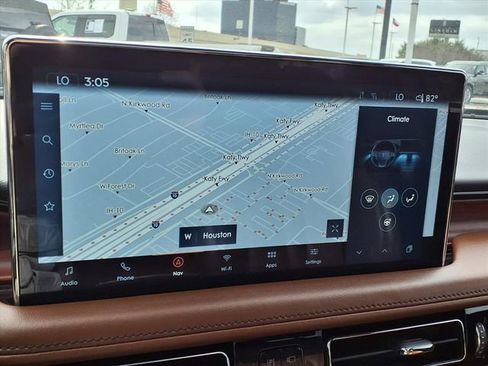 Certified 2022 Lincoln Nautilus Reserve image 17