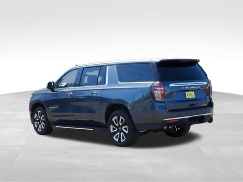 Used 2021 Chevrolet Suburban Premier w/ Premium Package AWD/4WD image 7