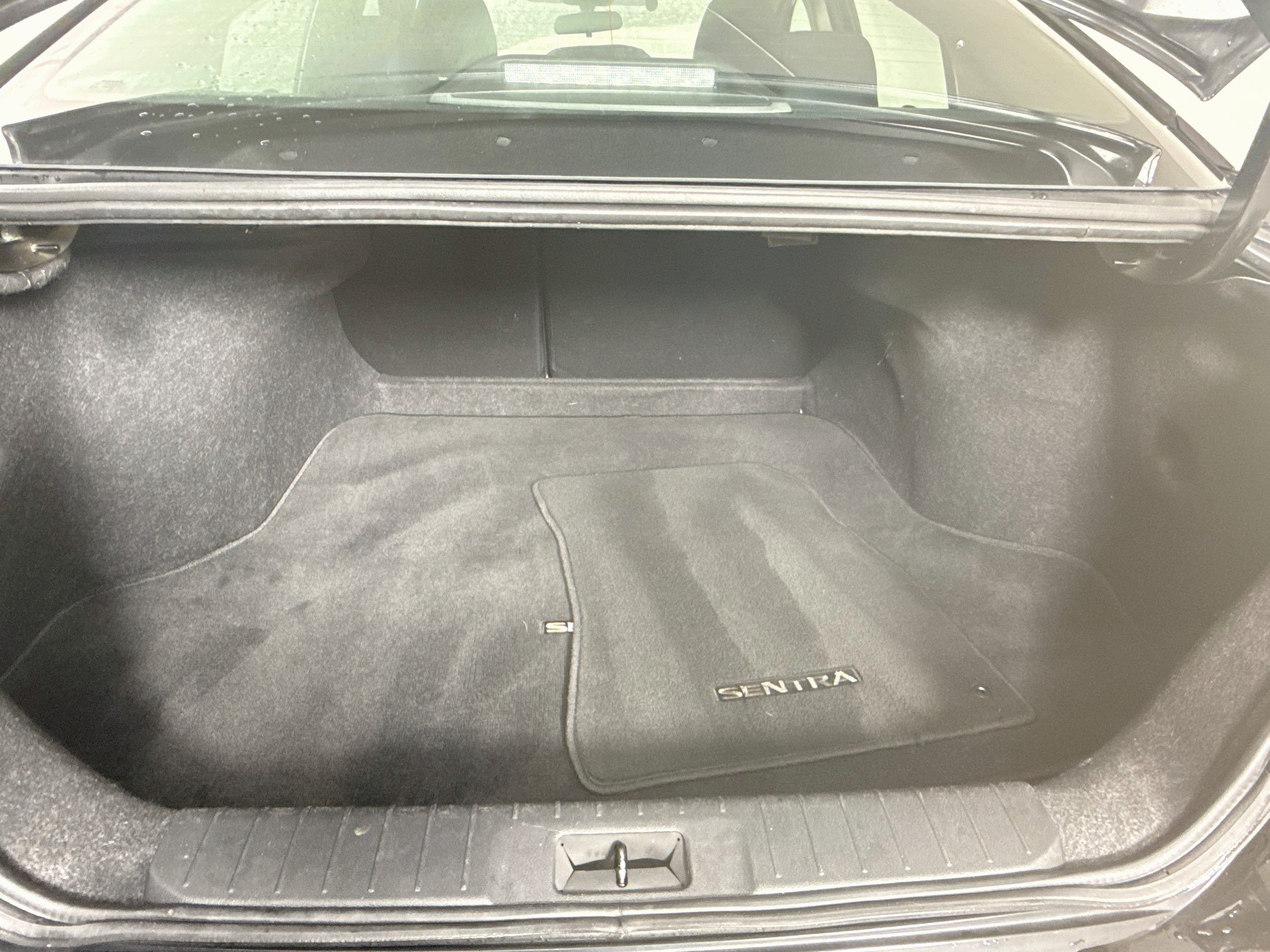 Used 2024 Nissan Sentra SV FWD image 31