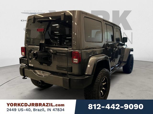 Used 2016 Jeep Wrangler Unlimited Sahara w/ Dual Top Group AWD/4WD image 5
