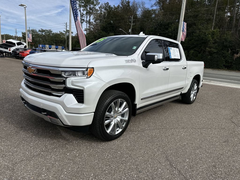 Used 2025 Chevrolet Silverado 1500 High Country AWD/4WD image 12