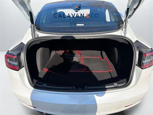 Used 2023 Tesla Model 3 Standard Range image 5