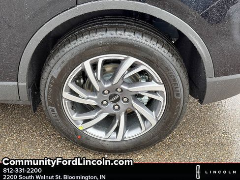 New 2026 Lincoln Corsair Premiere image 5