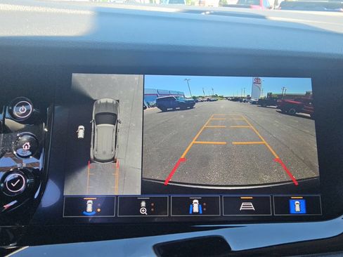 Used 2023 Buick Envision Avenir AWD/4WD image 17