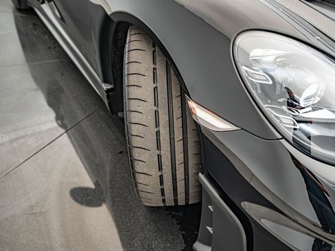 Certified 2024 Porsche 718 Cayman GT4 RS RWD image 71