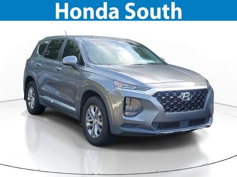 Used 2020 Hyundai Santa Fe SE FWD image 1