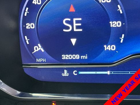 Used 2022 Chevrolet Tahoe LT w/ Luxury Package image 30