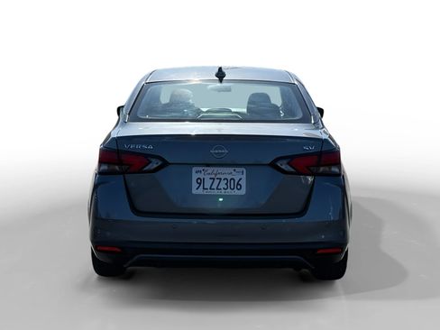 Used 2024 Nissan Versa SV FWD image 4