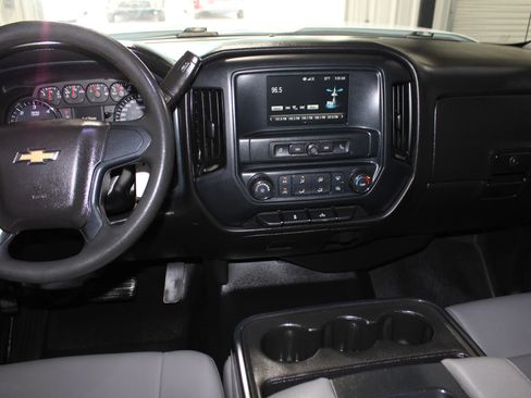 Used 2018 Chevrolet Silverado 2500 W/T w/ WT Convenience Package RWD image 15