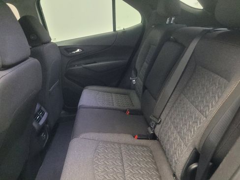 Used 2024 Chevrolet Equinox LT FWD image 18