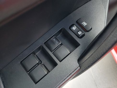 Used 2019 Toyota Corolla SE image 19