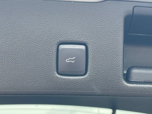 Used 2023 Ford Escape Platinum FWD image 25