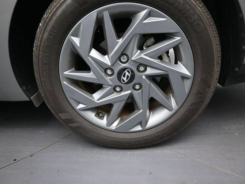 Used 2024 Hyundai Elantra SEL FWD image 10