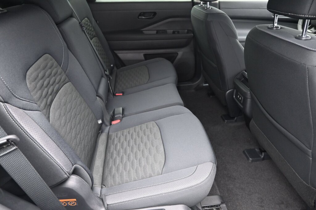 New 2026 Nissan Pathfinder SV w/ Cargo Package AWD/4WD image 34