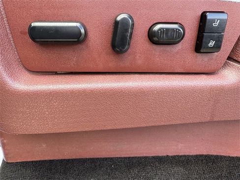 Used 2014 Ford F150 King Ranch w/ King Ranch Luxury Package image 21