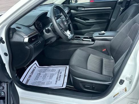 Used 2023 Nissan Altima 2.5 SV image 17