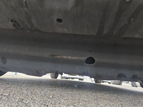 Used 2011 Toyota Sienna XLE w/ XLE Navigation Pkg image 18