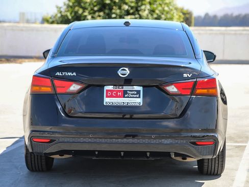 Used 2021 Nissan Altima 2.5 SV FWD image 6