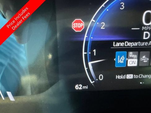 Used 2026 Toyota Corolla Cross LE FWD image 14