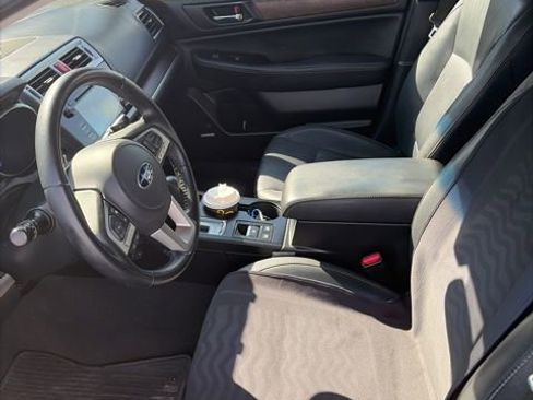 Used 2016 Subaru Outback 3.6R Limited image 1