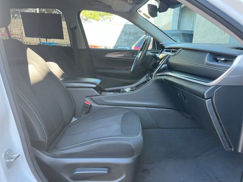 Used 2021 Jeep Grand Cherokee L Laredo w/ Luxury Tech Group I image 27