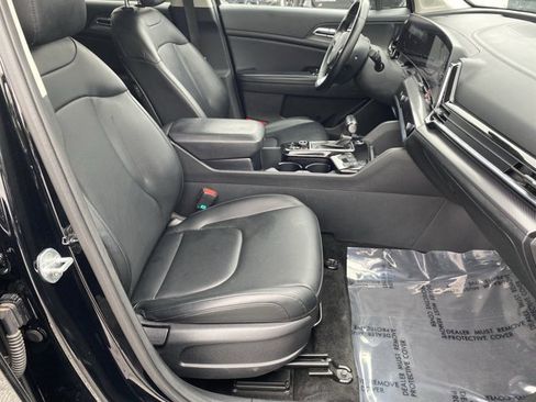 Used 2023 Kia Sportage SX image 28