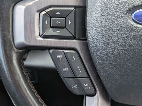 Used 2019 Ford Expedition Platinum RWD image 29
