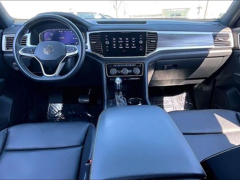 Used 2022 Volkswagen Atlas Cross Sport SE image 21