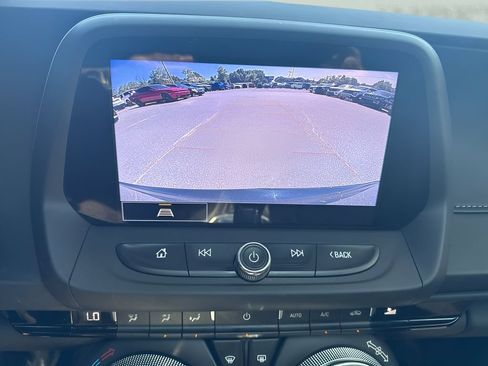 Used 2022 Chevrolet Camaro LT w/ Technology Package RWD image 16