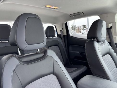 Used 2016 Chevrolet Colorado Z71 image 24