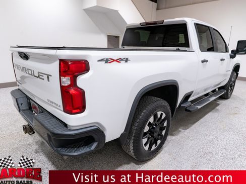 Used 2020 Chevrolet Silverado 2500 Custom w/ Custom Value Package AWD/4WD image 5