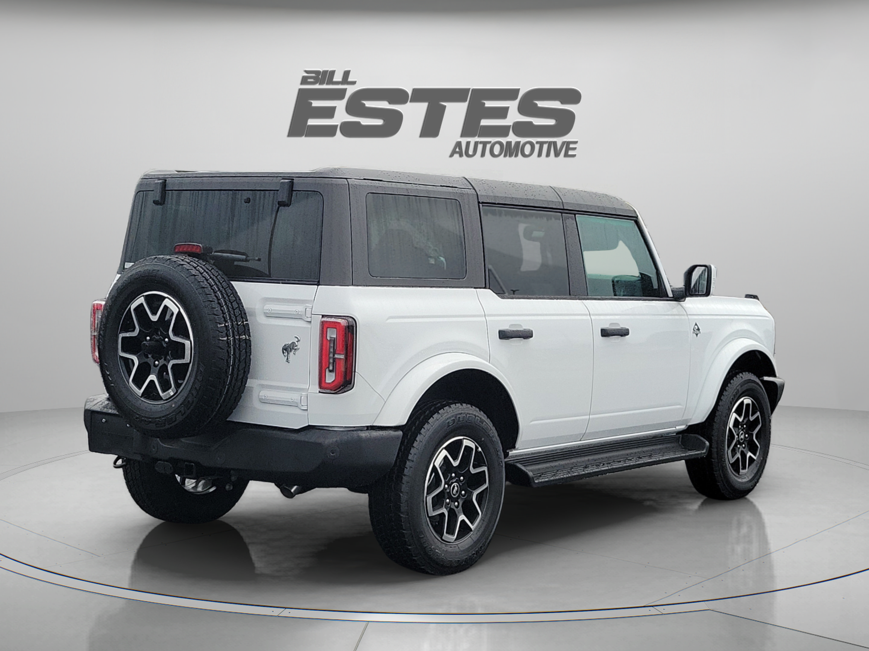 Used 2026 Ford Bronco Outer Banks AWD/4WD image 4