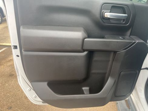 Used 2024 Chevrolet Silverado 1500 Custom image 21