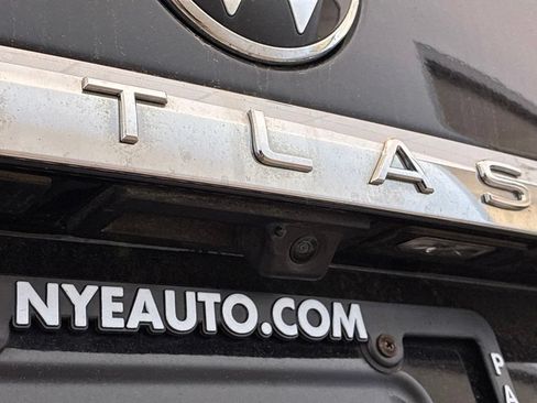 Used 2023 Volkswagen Atlas SEL AWD/4WD image 48