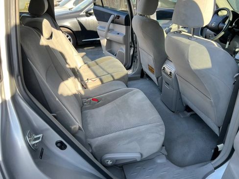 Used 2010 Toyota Highlander 2WD w/ Extra Value Pkg 2 image 10