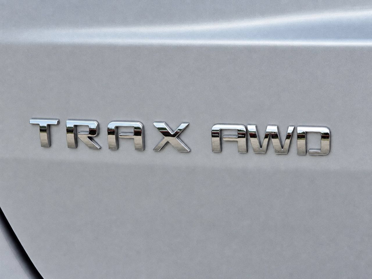 Certified 2020 Chevrolet Trax LT w/ LT Convenience Package AWD/4WD image 8