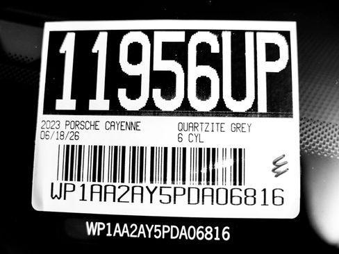 Certified 2023 Porsche Cayenne AWD/4WD image 30