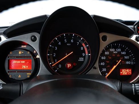 Used 2014 Nissan 370Z Touring w/ Sport Package image 27