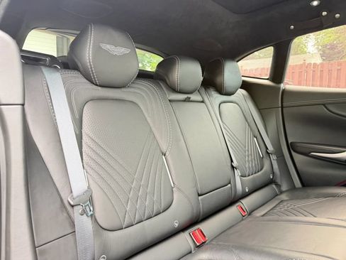 Used 2021 Aston Martin DBX AWD/4WD image 28