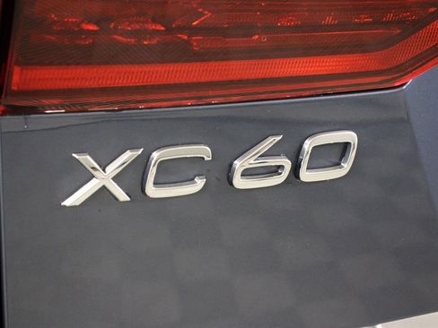 New 2026 Volvo XC60 B5 Plus w/ Climate Package PRO image 16