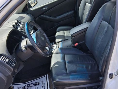Used 2011 Nissan Altima 2.5 SL w/ 2.5SL Pkg image 7