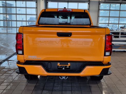 Used 2025 Chevrolet Colorado LT AWD/4WD image 25