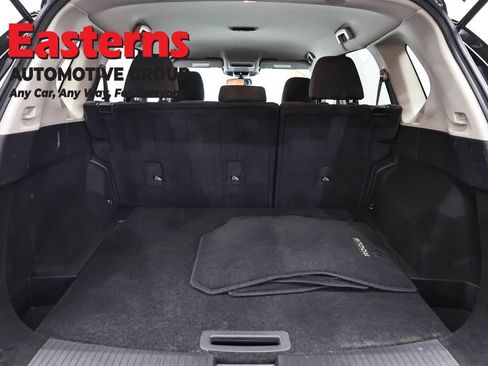 Used 2024 Nissan Rogue S AWD/4WD image 18