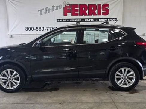 Used 2019 Nissan Rogue Sport SV w/ Technology Package image 2