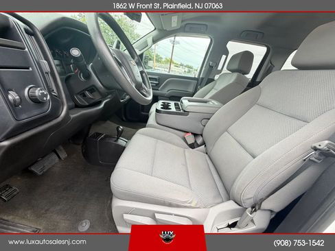 Used 2018 Chevrolet Silverado 1500 Custom w/ Custom Value Package AWD/4WD image 11